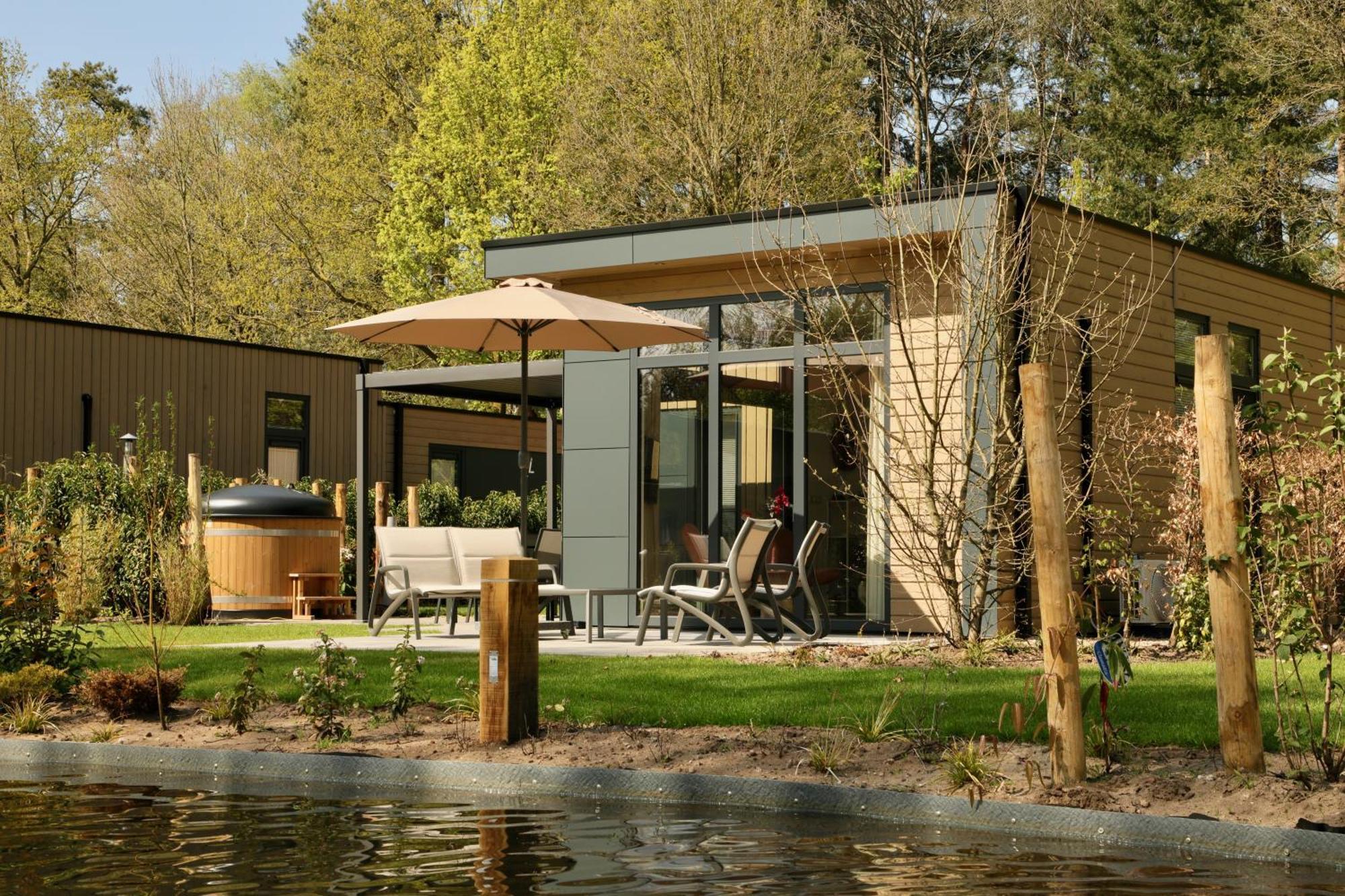 Veluwepark De Bosgraaf | Comfort Met Hottub Lieren Exterior photo
